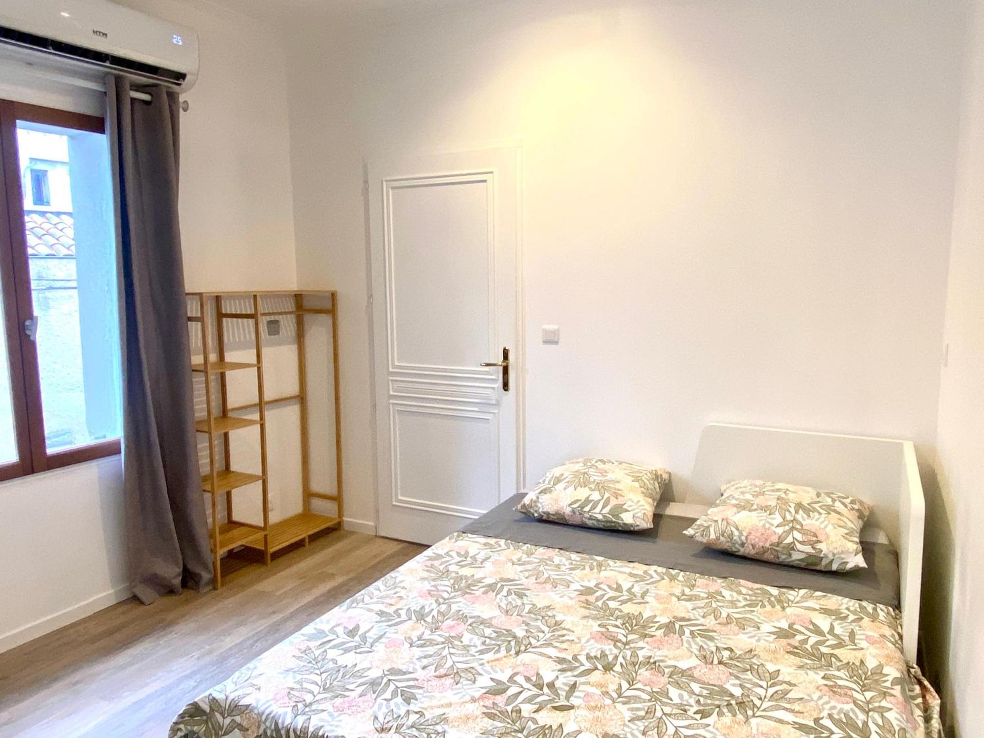 Espace Le Cheval Blanc Castelnau-le-Lez Zimmer foto